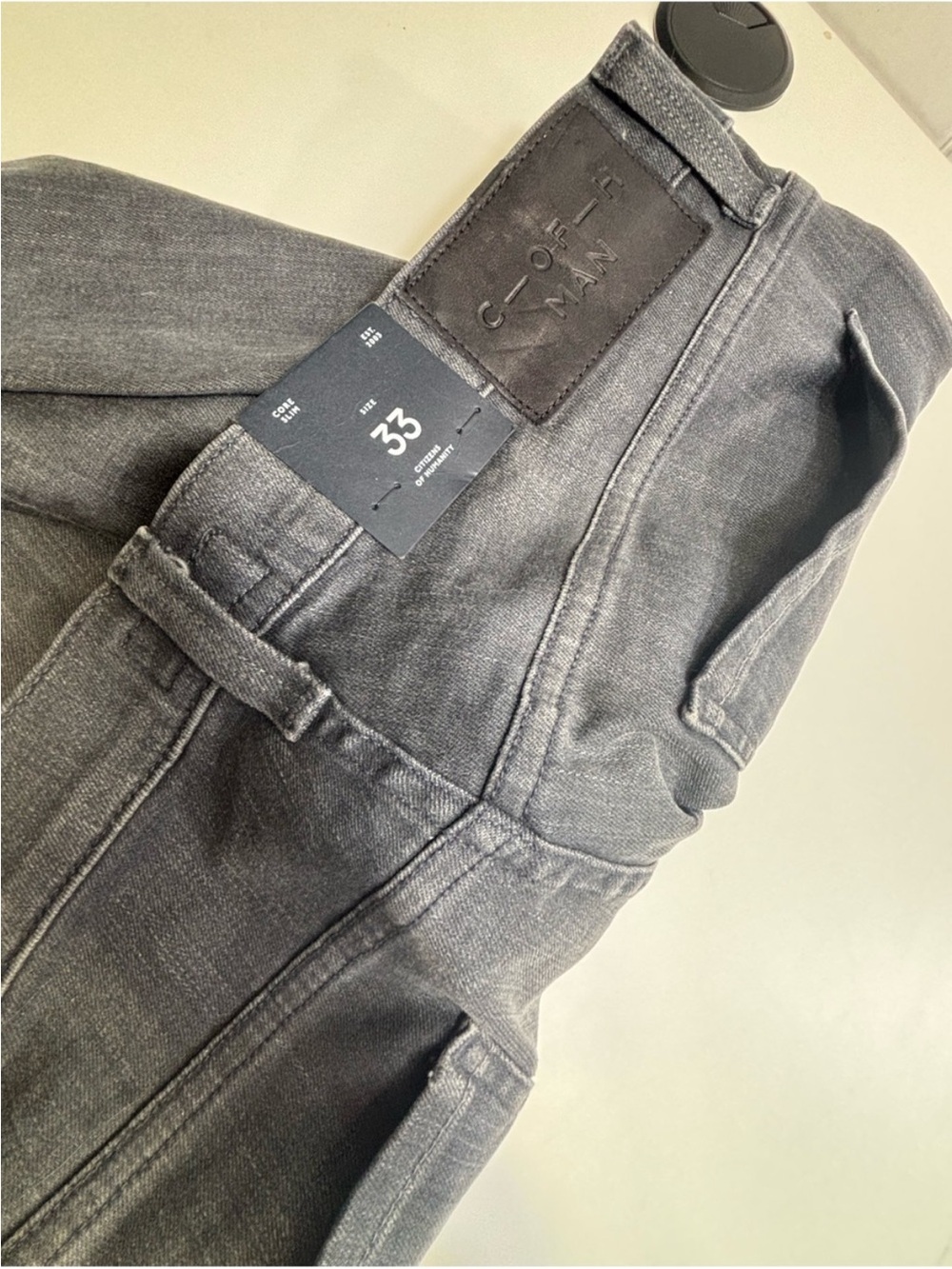 NWOT Citizens of Humanity C-of-H Man Slim Straight
Jeans Grey Wash Size 33 - Picture 7 of 7